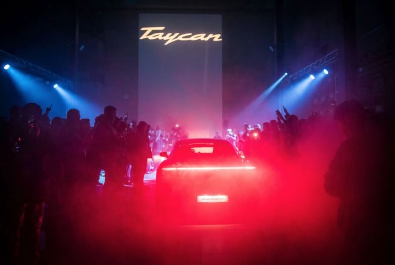 taycan-porsche-event-digital